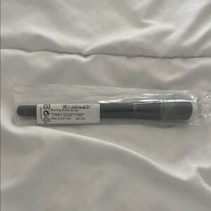 bareMinerals Blurring Buffer Brush